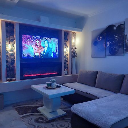 Apartman Star Lux Kula Екстериор снимка
