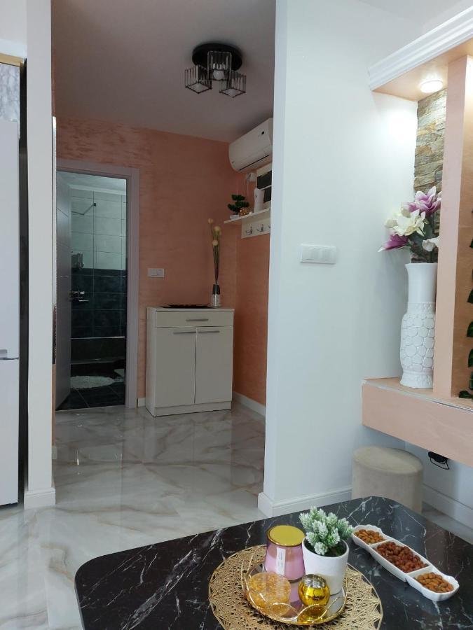 Apartman Star Lux Kula Екстериор снимка